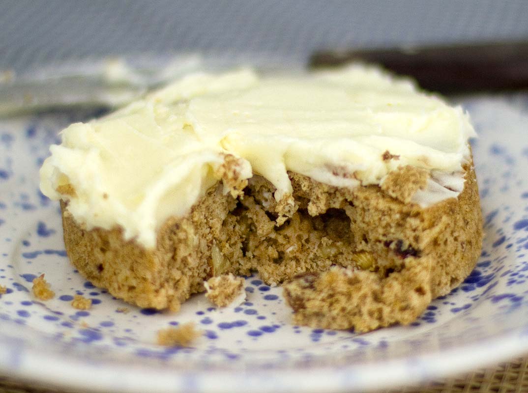 Cinnamon Roll Muffin, in a Minute Cinnamon Roll Muffin, in a Minute