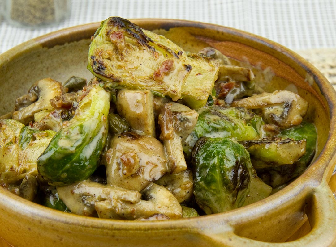 Creamed Brussel Sprouts with Mushrooms and Bacon Creamed Brussel Sprouts with Mushrooms and Bacon