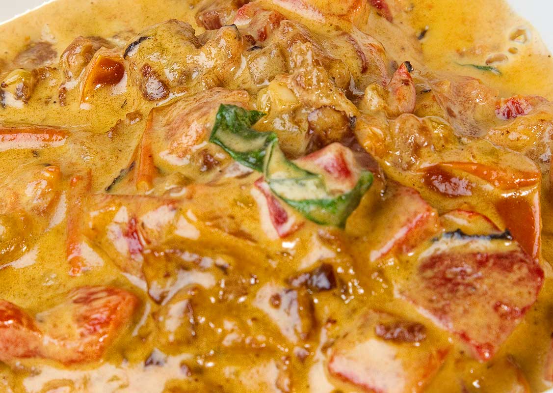 Tomato and Roasted Pepper Cream Tomato and Roasted Pepper Cream