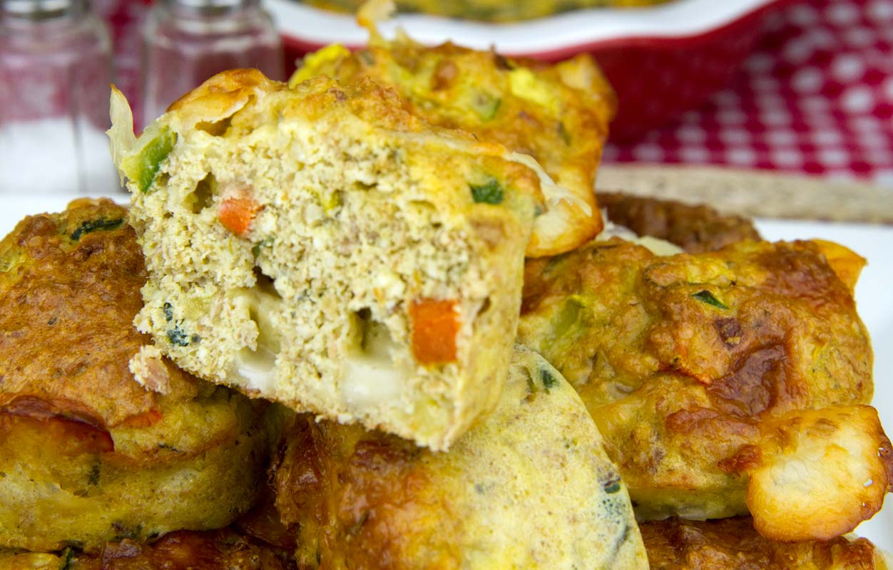 Action Packed Zucchini, Pepper and Smoked Provolone Muffins Action Packed Zucchini, Pepper and Smoked Provolone Muffins