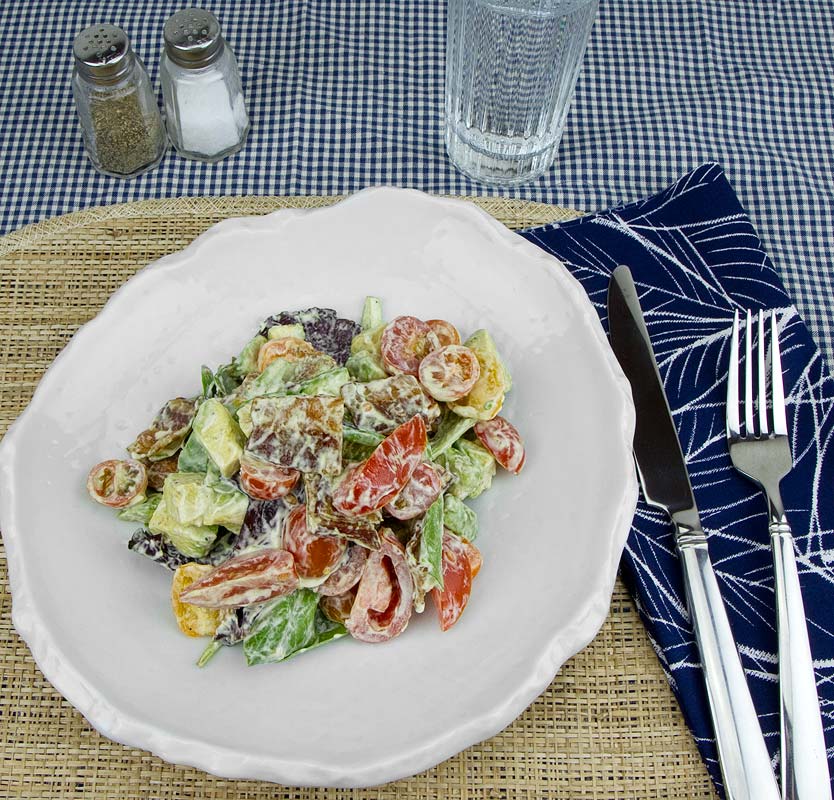 Bacon, Lettuce, Tomato & Avocado Salad Bacon, Lettuce, Tomato & Avocado Salad